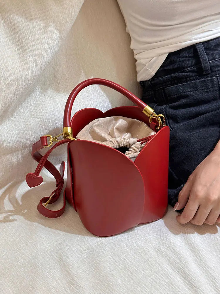 "Red Bucket" - Handtasche -   Taschen #